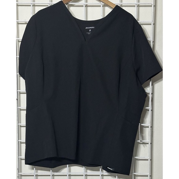NWT Jaanuu Women's Calix Fit And Flare V-Neck Scrub Top. ‎ Size 1X Black - Picture 2 of 5